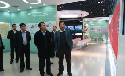 全国工商联副秘书长王忠明来dcbox小金库调研